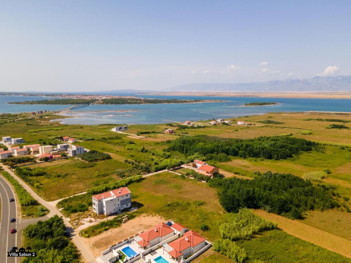 Villas Sabun - Modern House With Heated Pool Привлака Екстериор снимка