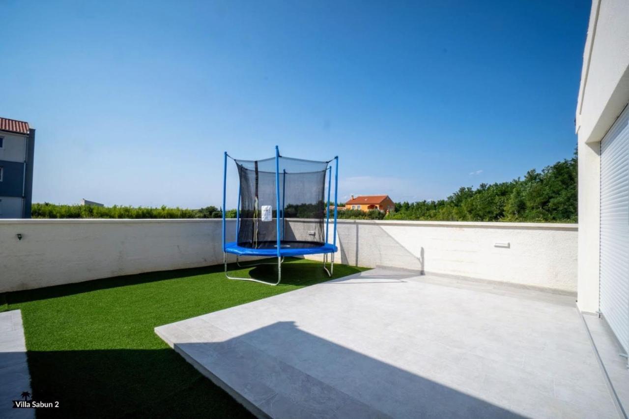 Villas Sabun - Modern House With Heated Pool Привлака Екстериор снимка