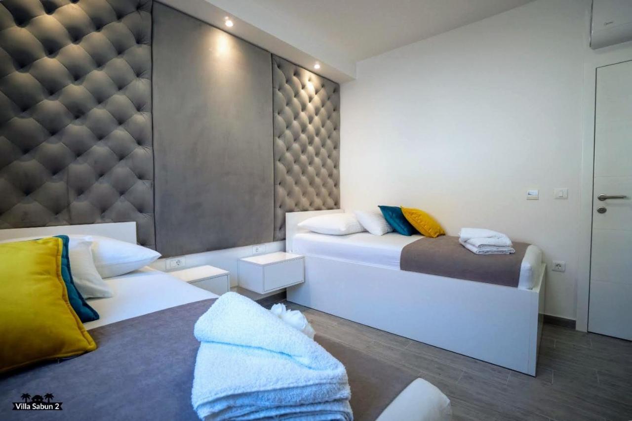 Villas Sabun - Modern House With Heated Pool Привлака Екстериор снимка